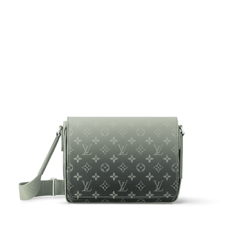 Louis Vuitton M11593 District PM